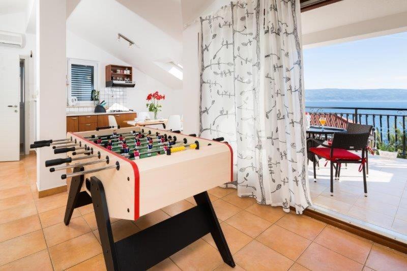 Vila Jadran Omis Bagian luar foto